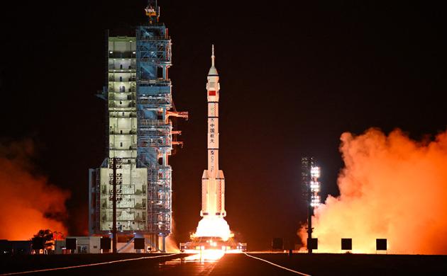 LES AMBITIONS SPATIALES CHINOISES, DE LA PUISSANCE MONDIALE A LA PUISSANCE GLOBALE